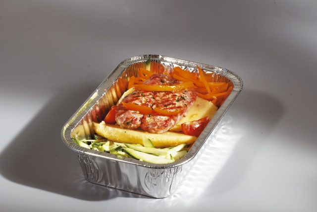 Jak przechowywać żywność w opakowaniach aluminiowych, aby zachowała świeżość?